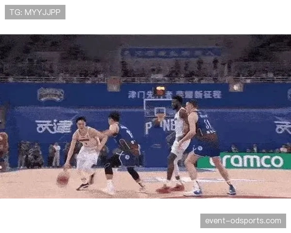FIBA与NBA对于篮球比赛中的“假摔判罚”有何不同规定？